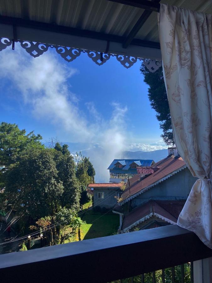 Indivar Homestay Darjeeling  Exteriör bild