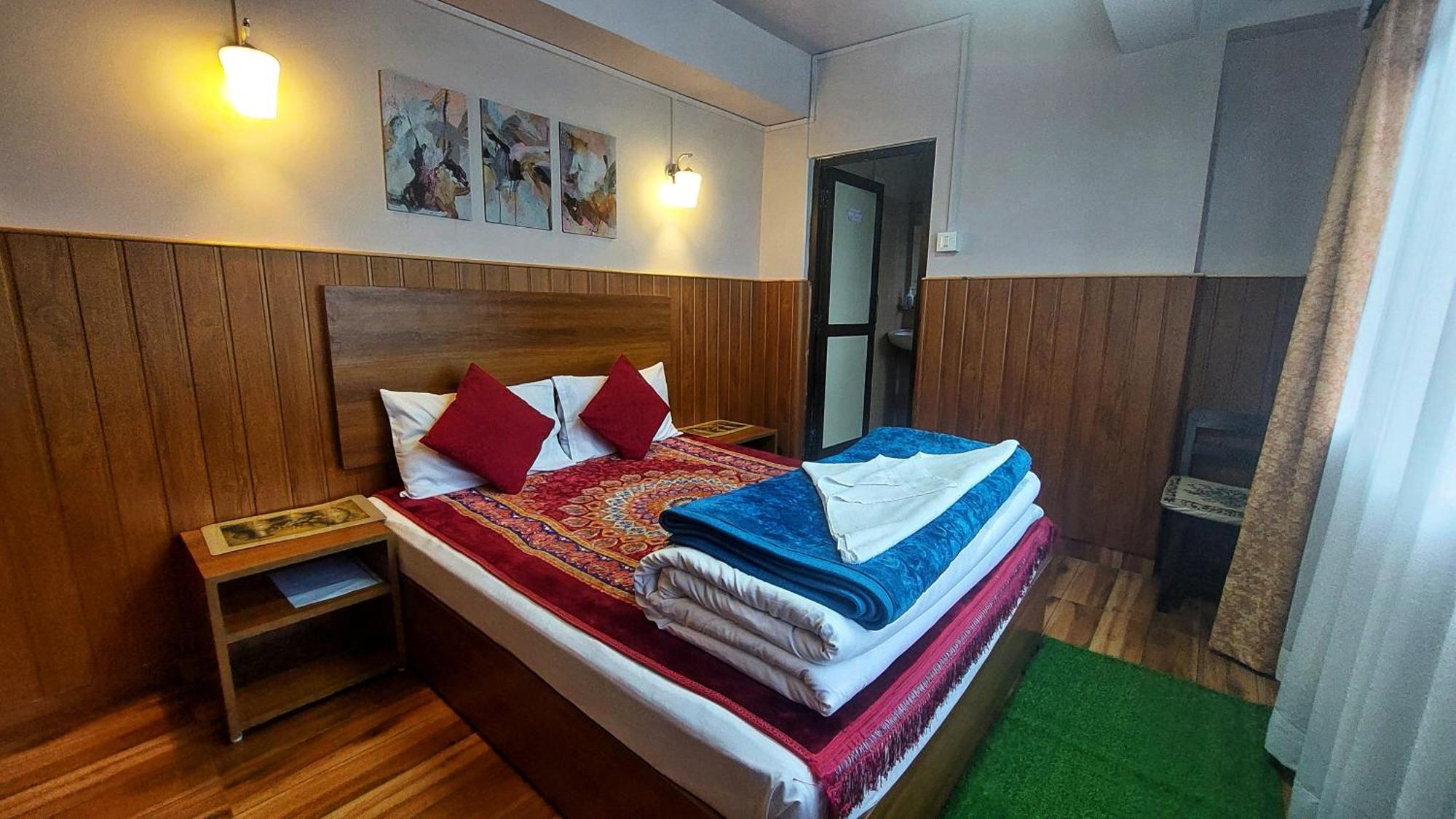 Indivar Homestay Darjeeling  Exteriör bild