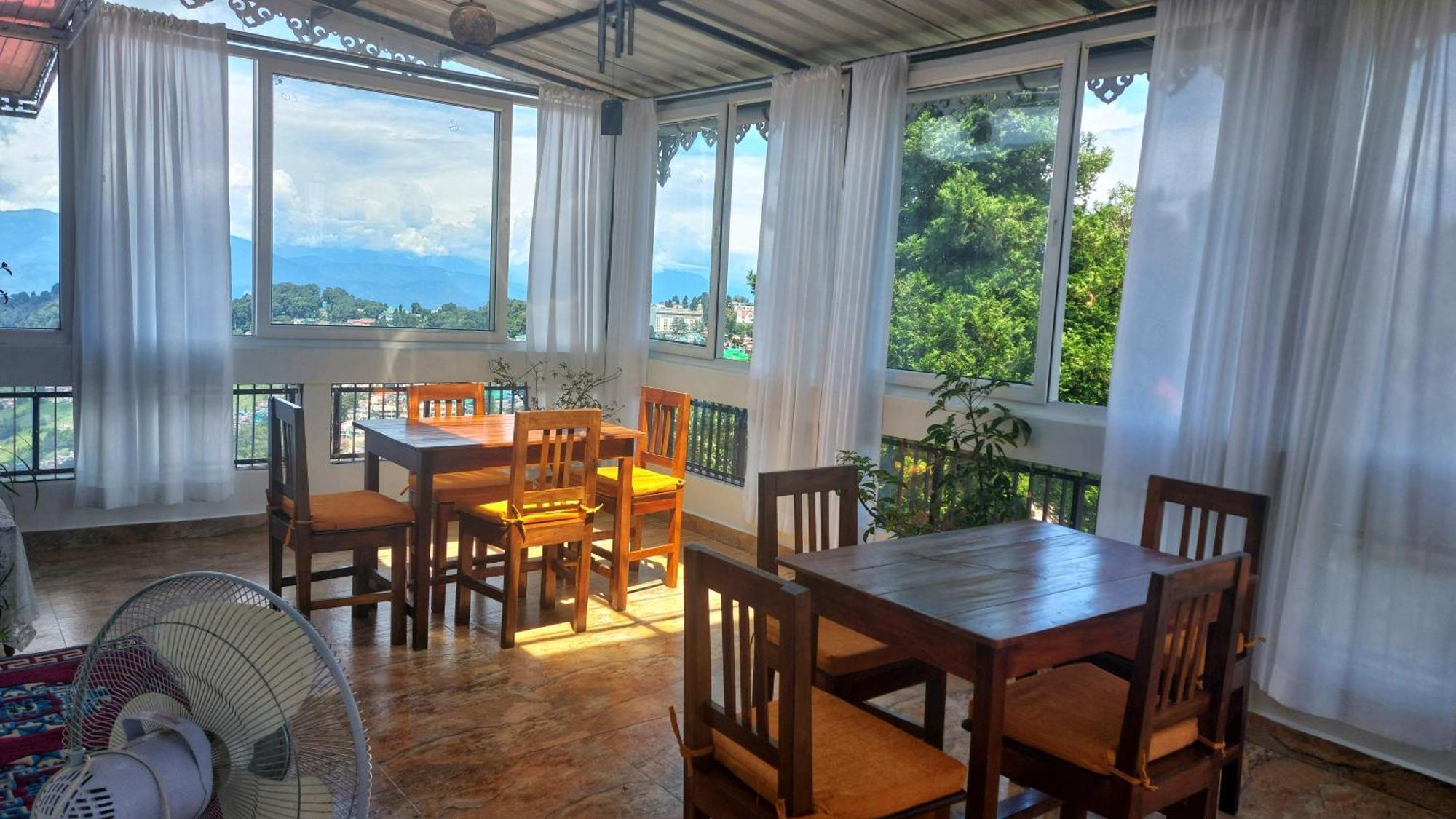 Indivar Homestay Darjeeling  Exteriör bild