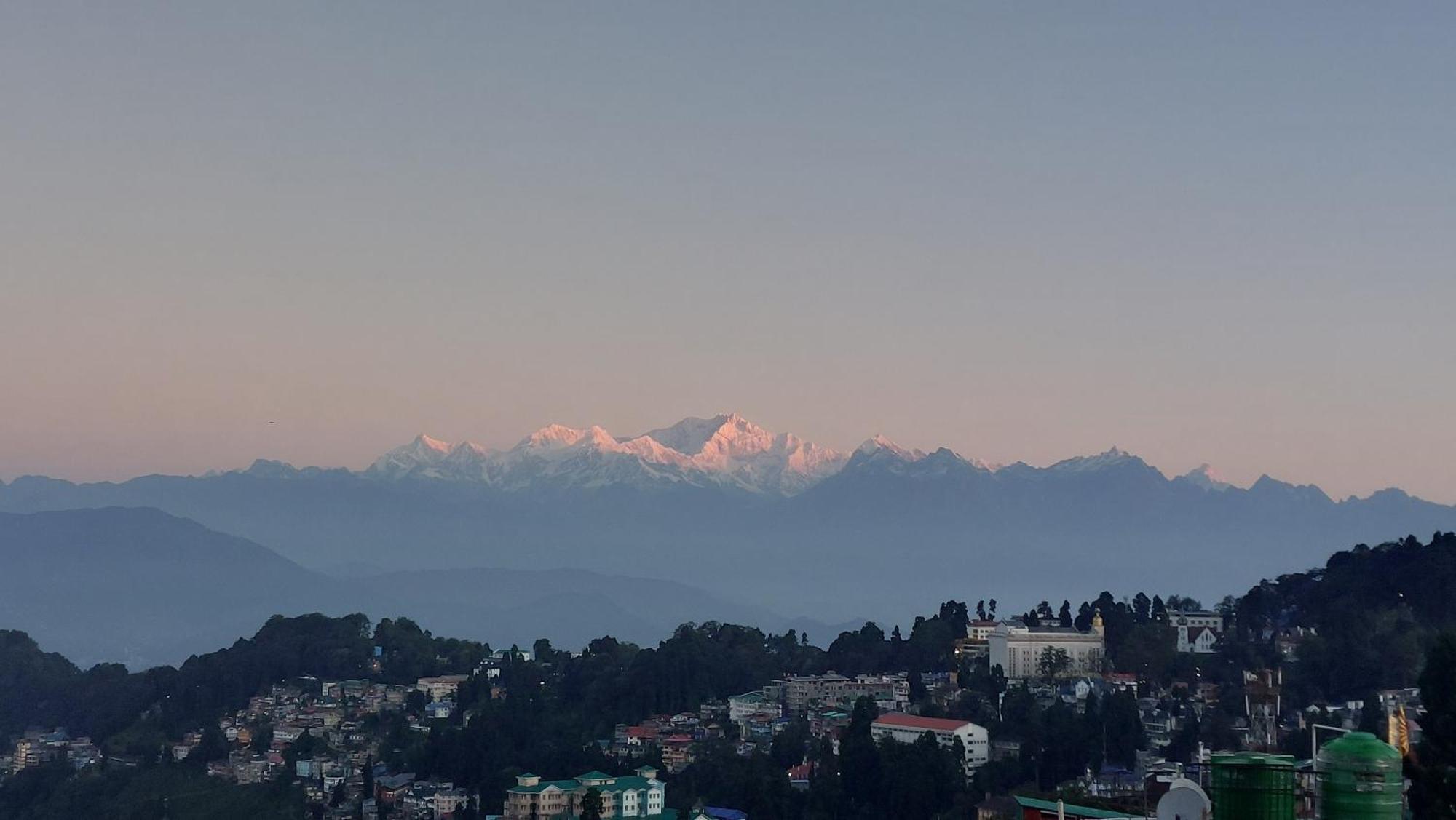 Indivar Homestay Darjeeling  Exteriör bild